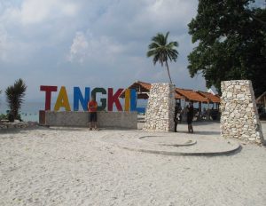 gambar pulau tangkil